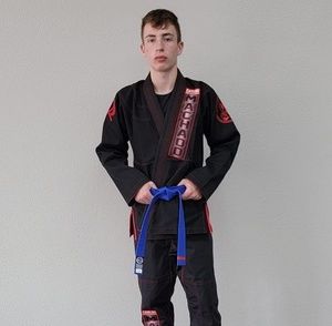 Meet your Posher, Hyder c